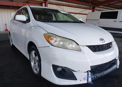 2009 Toyota Matrix S z USA, uszkodzony, nr VIN 2T1LE40E69C009919